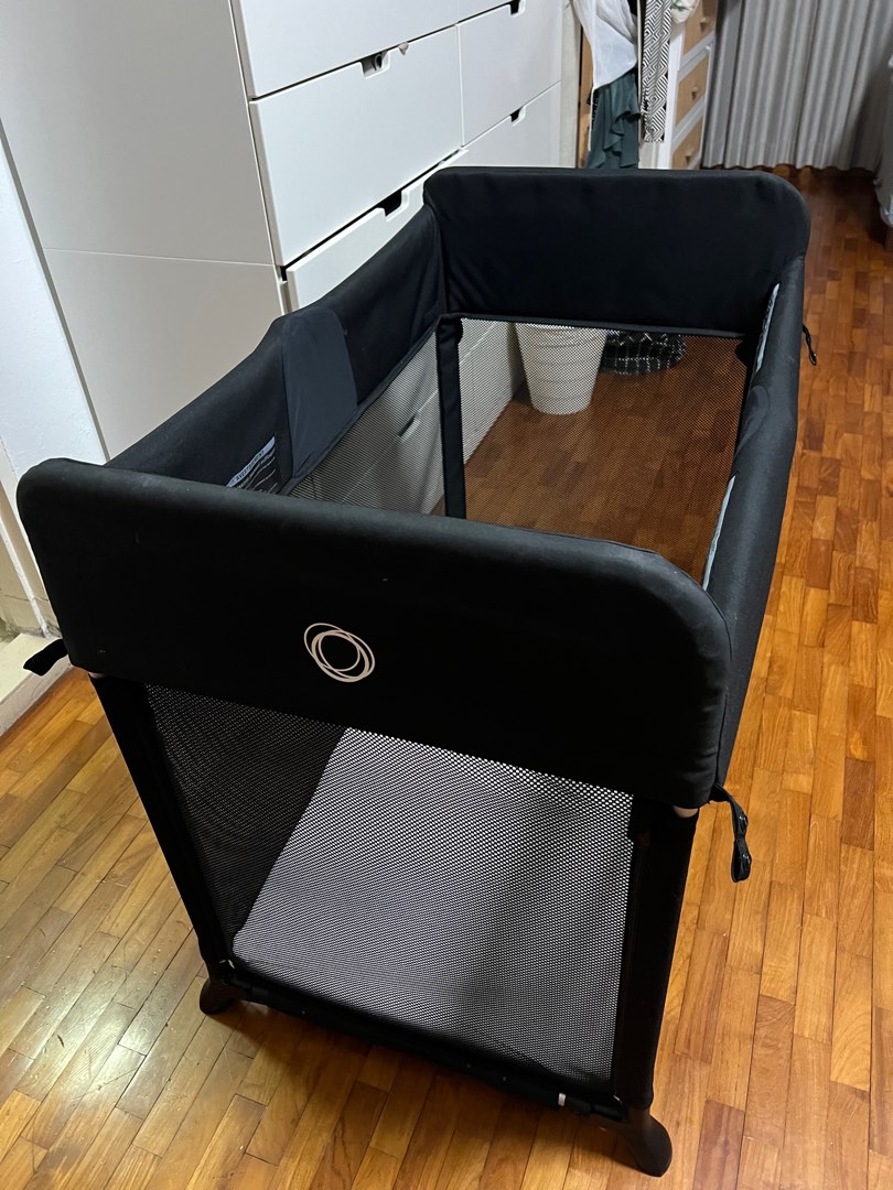 bugaboo stardust baby travel cot, Babies & Kids, Baby Nursery & Kids