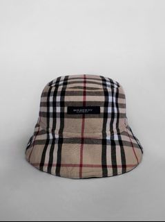 Burberry Reversible Bucket hat