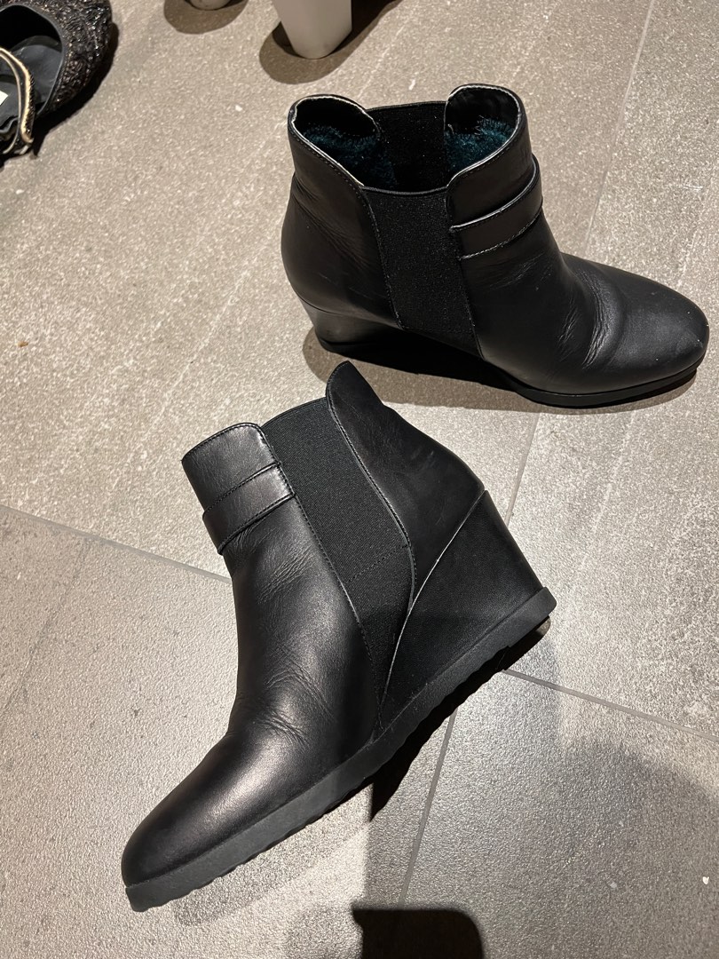 Carvela Comfort Kurt Geiger Black Wedge leather heels Women s
