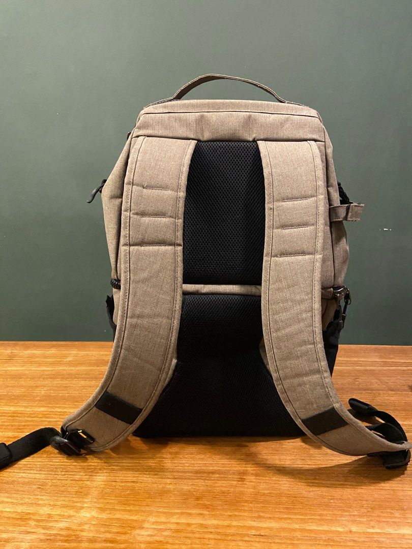 Case Logic Camera Backpack with Doctor Bag Opening Photography