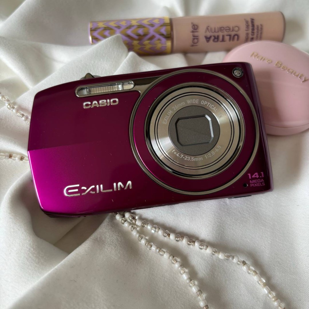casio_exilim_exz2300_in_purple