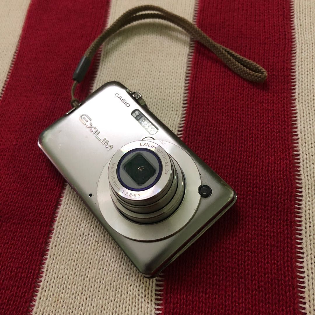 Casio Exilim EX-S10 Camera Digital CCD, Photography, Cameras on Carousell