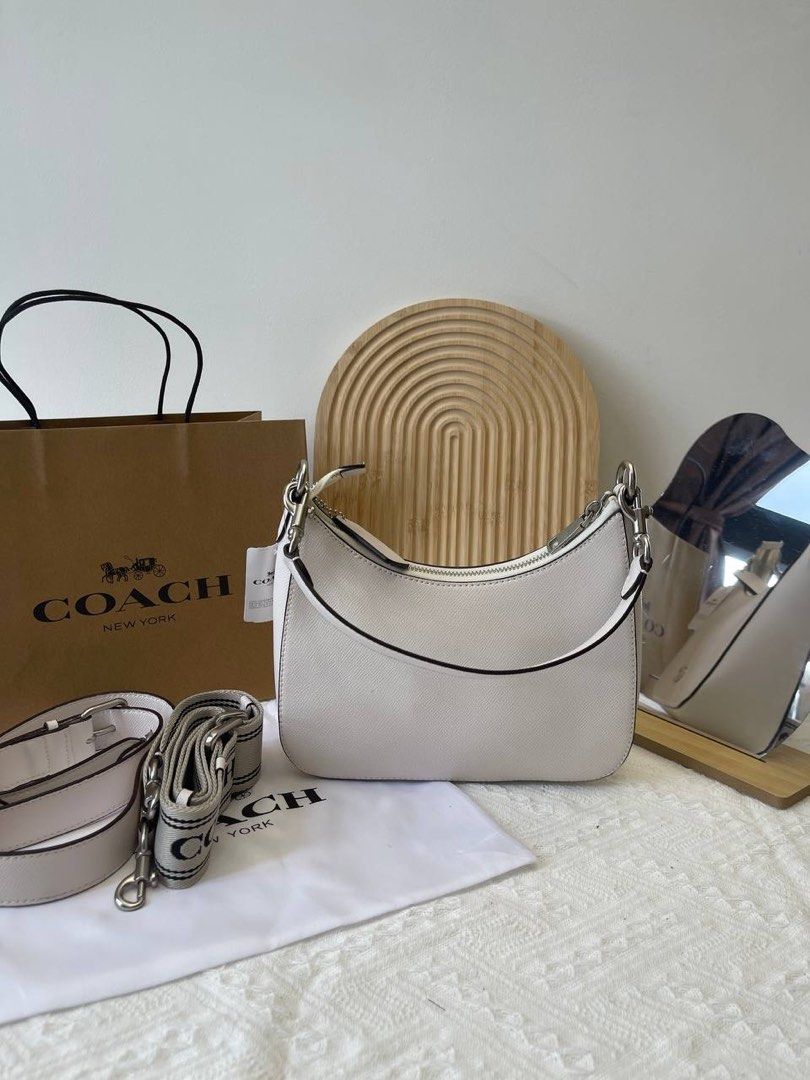 Coach hobo 2025 shoulder bag
