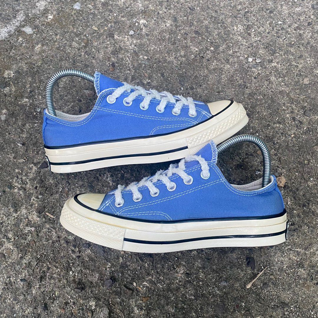Converse blue ox shoes deals