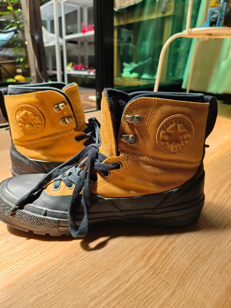 Converse hot sale outdoor boots