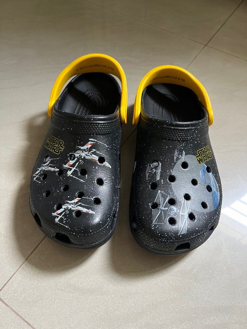 Star on sale wars clogs