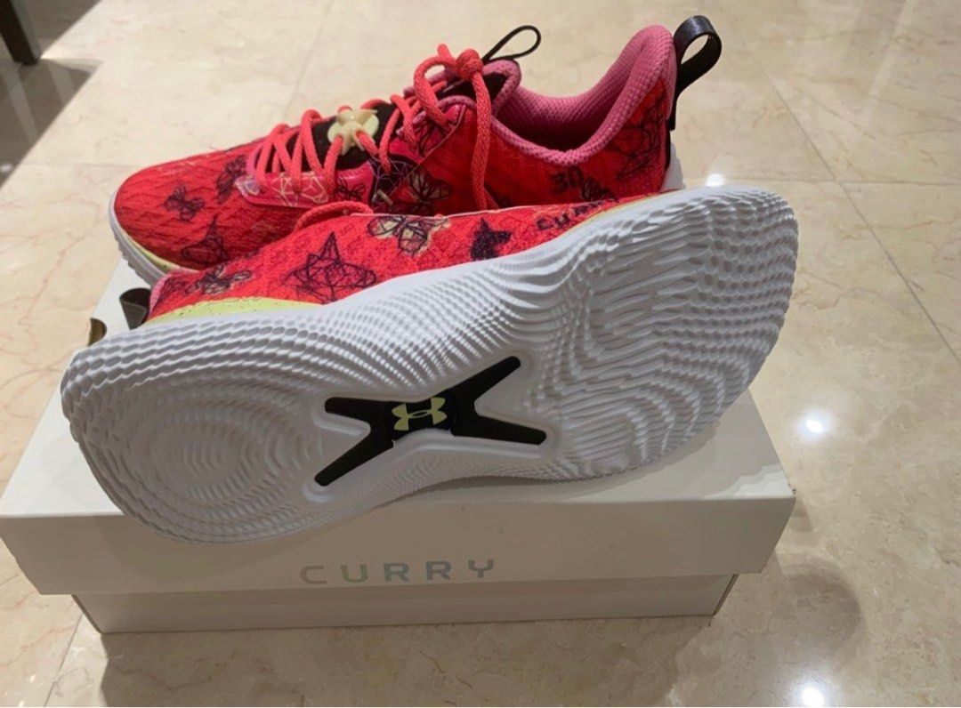 Under armour discount curry 6 girls