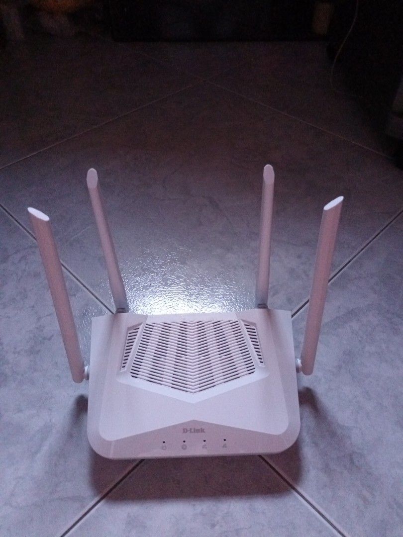 D Link router, Mobile Phones & Gadgets, Other Gadgets on Carousell