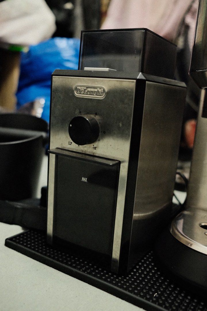 Delonghi Espresso Machine & Grinder, TV & Home Appliances, Kitchen ...