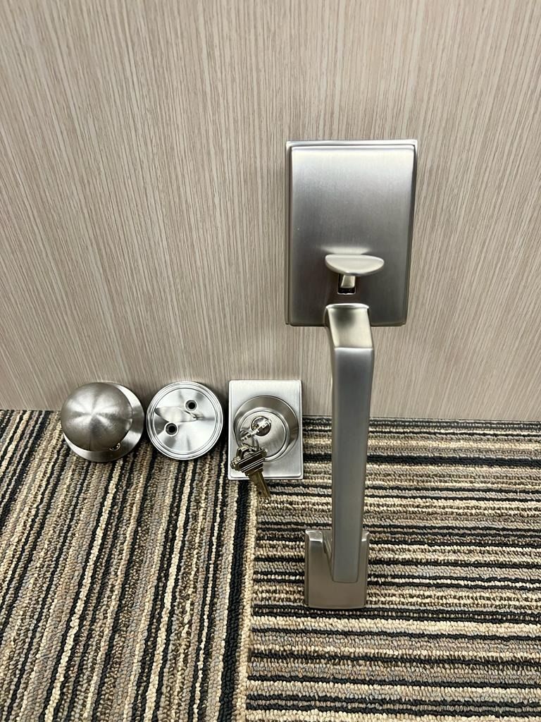 Doo Handle with lockset, Furniture & Home Living, Security & Locks ...