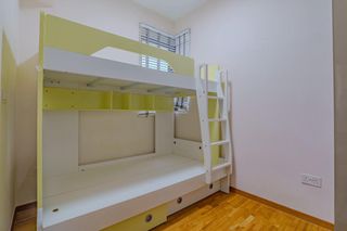 (Category: ) located in . Submitted by 1000fold (Listing ID 1274996781, Image 1). Description: .