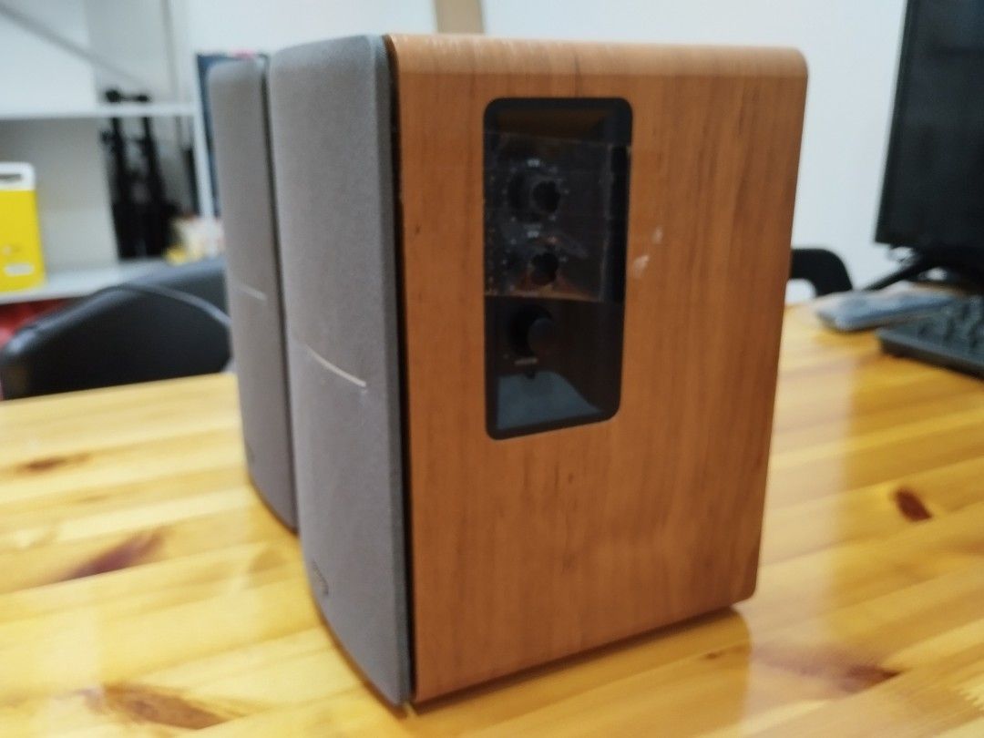 Edifier clearance r1280t used