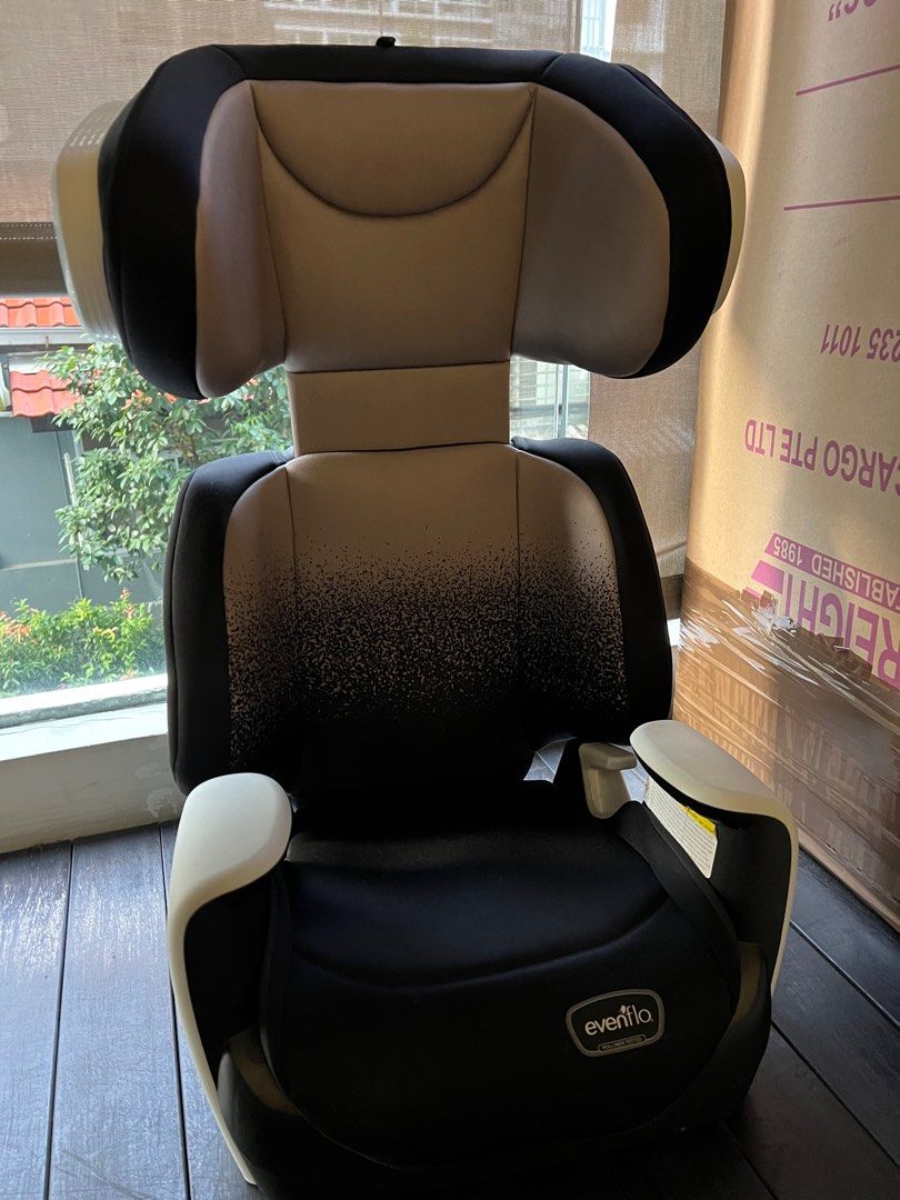 Evenflo Spectrum carseat and booster Babies Kids Going Out