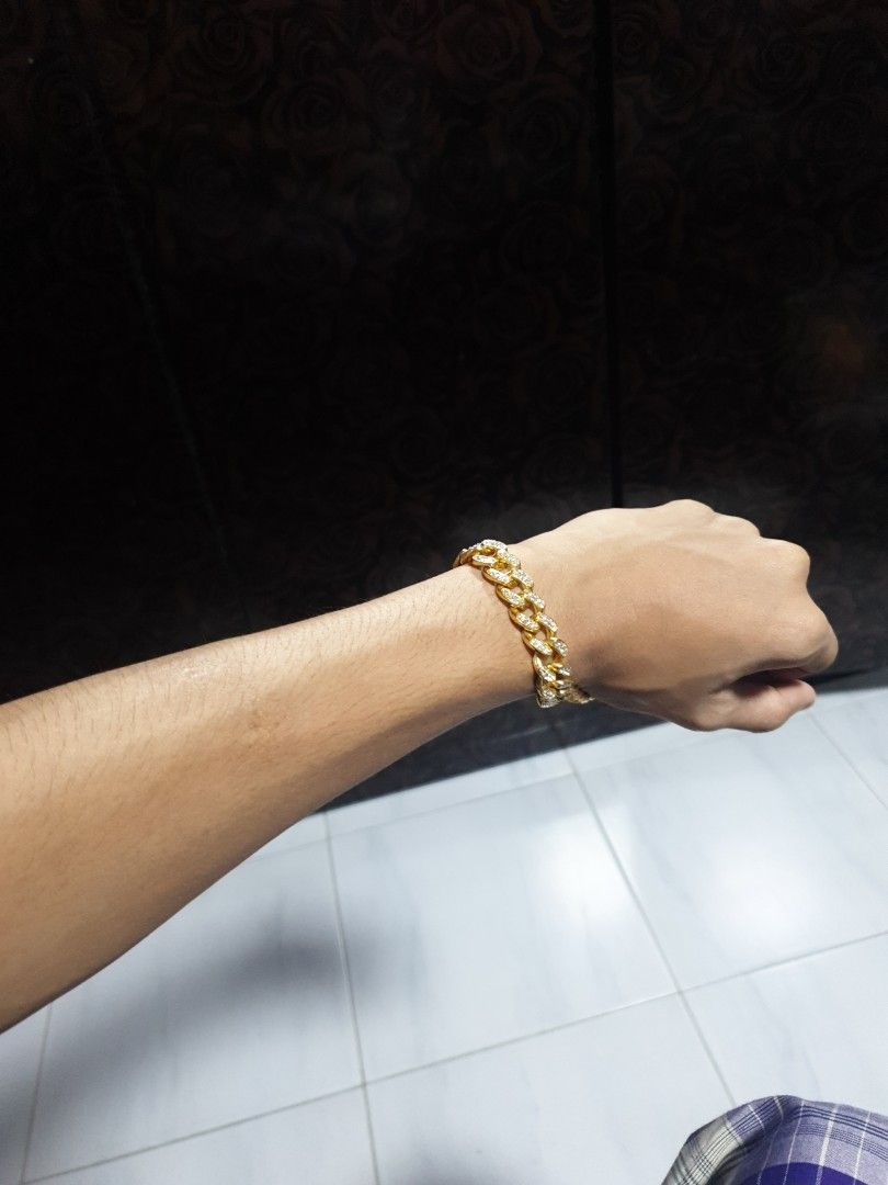 Fake diamond bracelet best sale