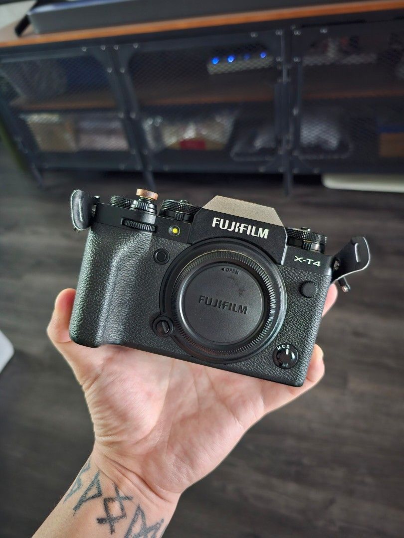 Fujifilm xt4, Photography, Cameras on Carousell