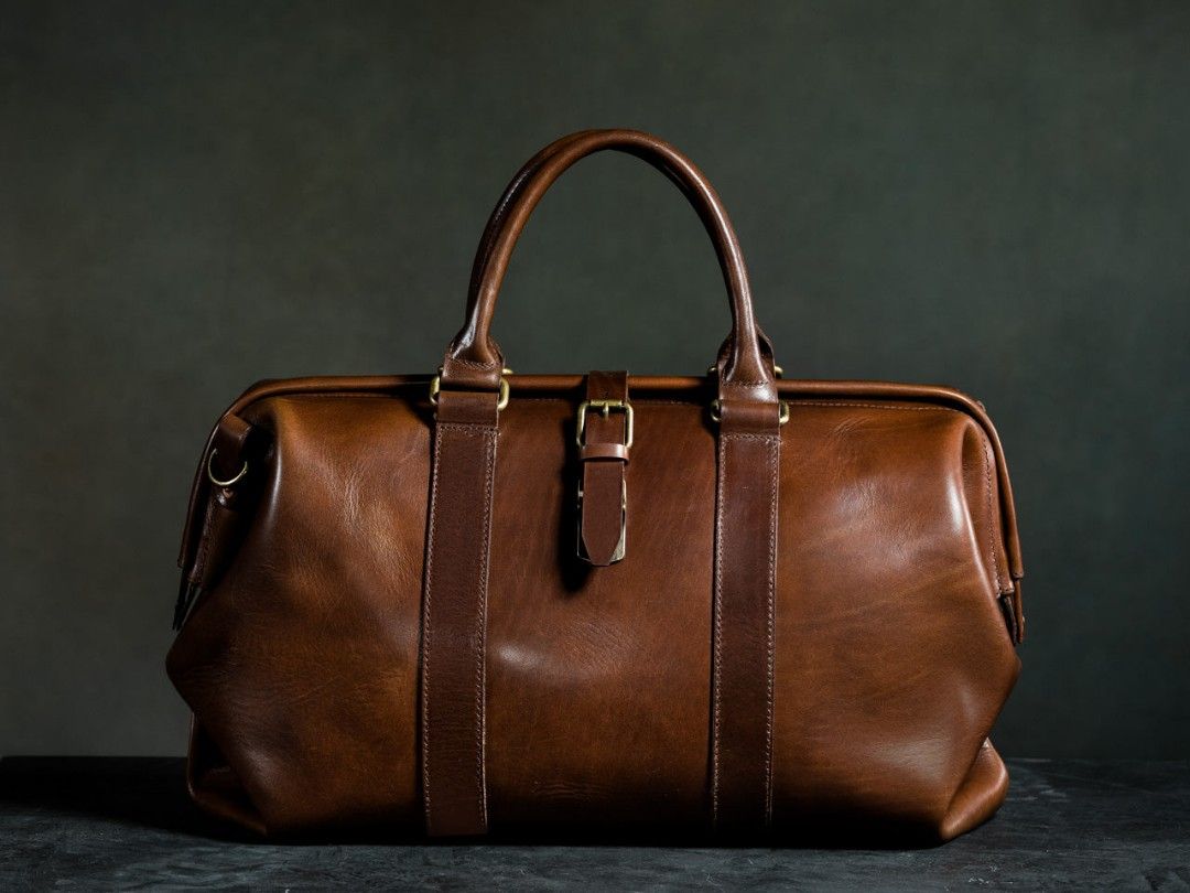 NWOT Genuine leather bag by Satchel Page Gladstone Weekend Travel Bag Men s Fashion Bags Briefcases on Carousell