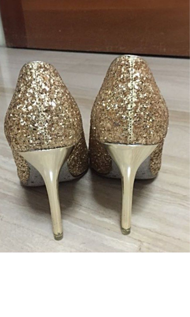 Gold shoes Women s Fashion Footwear Heels on Carousell