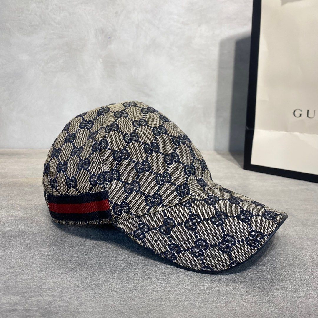 GUCCI GG SUPREME BASEBALL CAP NAVY Fesyen Pria Aksesoris Topi