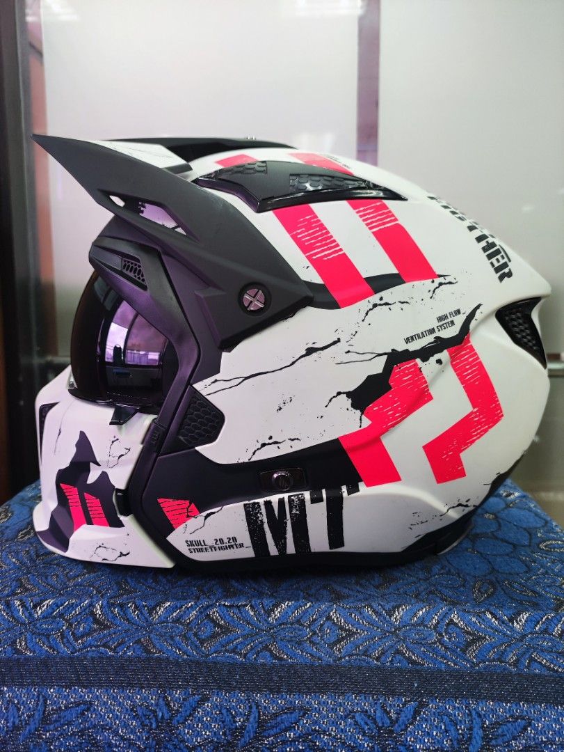 Helmets MT Street Fighter, Motorbikes on Carousell