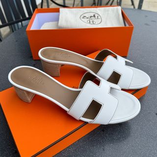 Oasis discount sandals sale