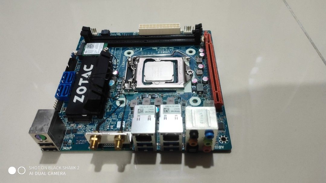 B250 itx top