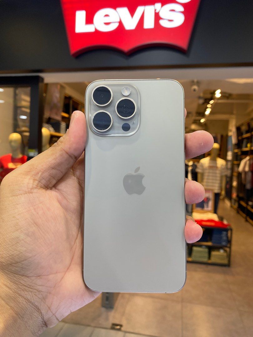 IPhone 15 Pro Max Natural Titanium 256GB Mobile Phones Gadgets 