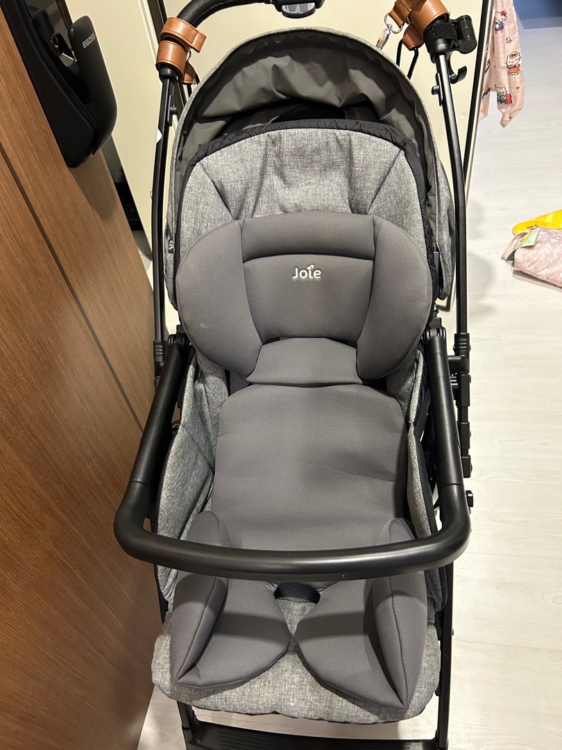 Joie SMA Baggi 4WD $150., Babies & Kids, Going Out, Strollers on Carousell