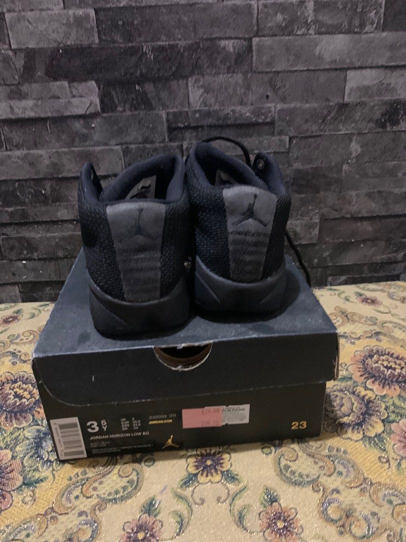 Nike air jordan horizon low triple black on sale