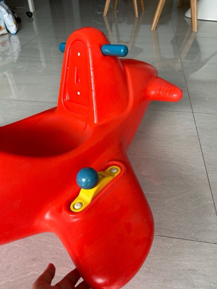 Little sales tikes aeroplane