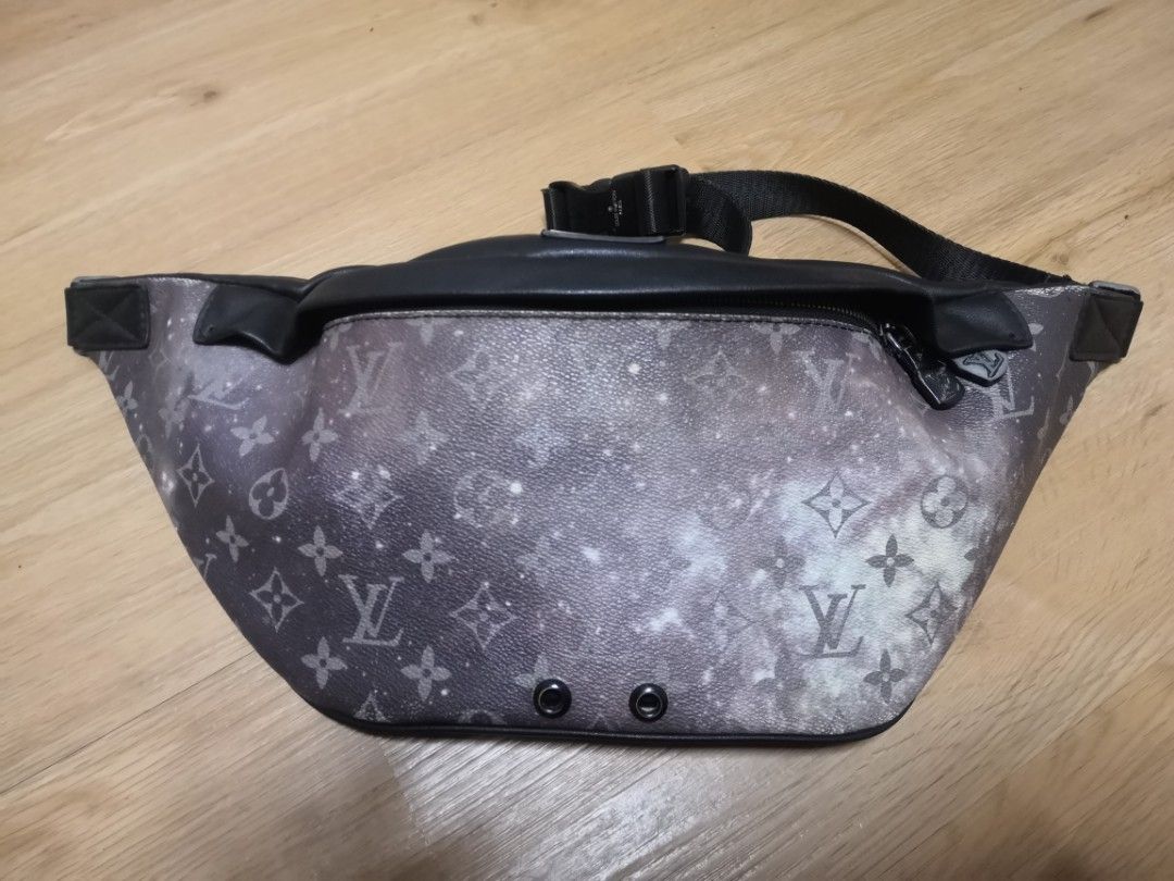 Lv waist pouch bag top