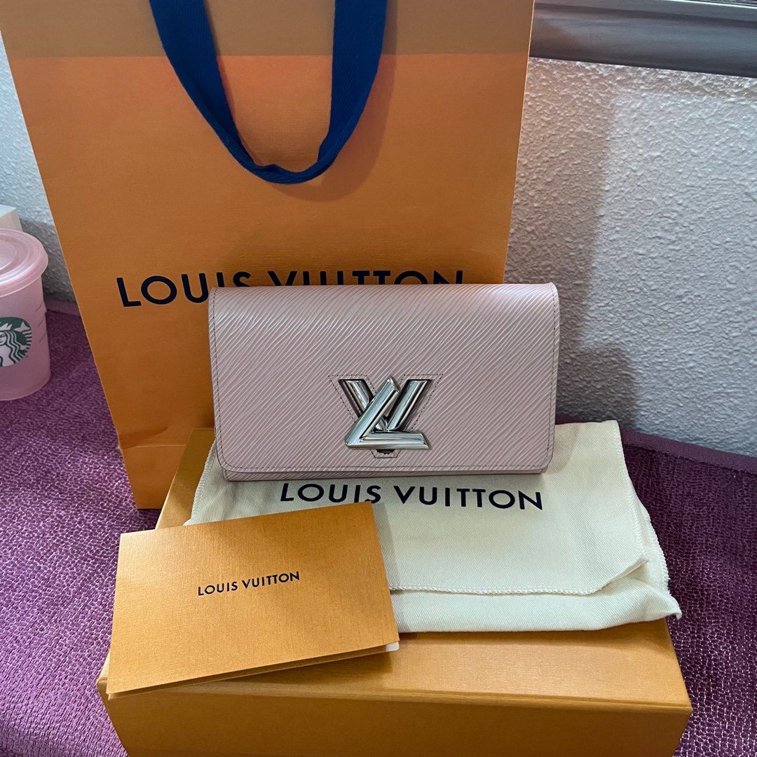 Louis Vuitton Wallet on Chain Twist Lock in Rose Ballerina, Luxury