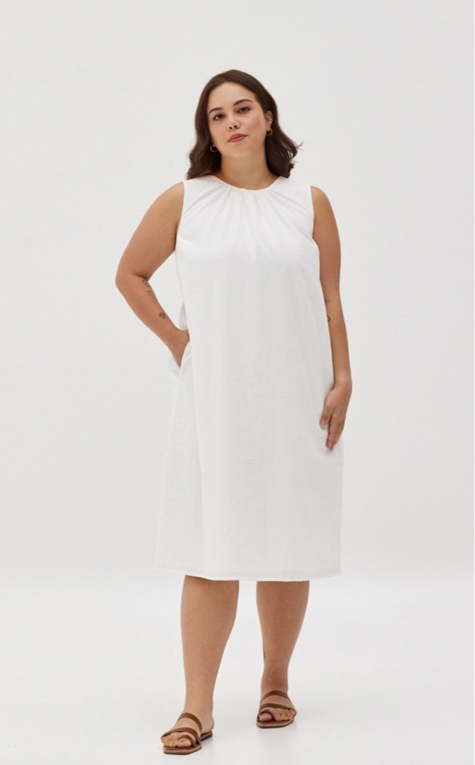 White shift clearance dress plus size