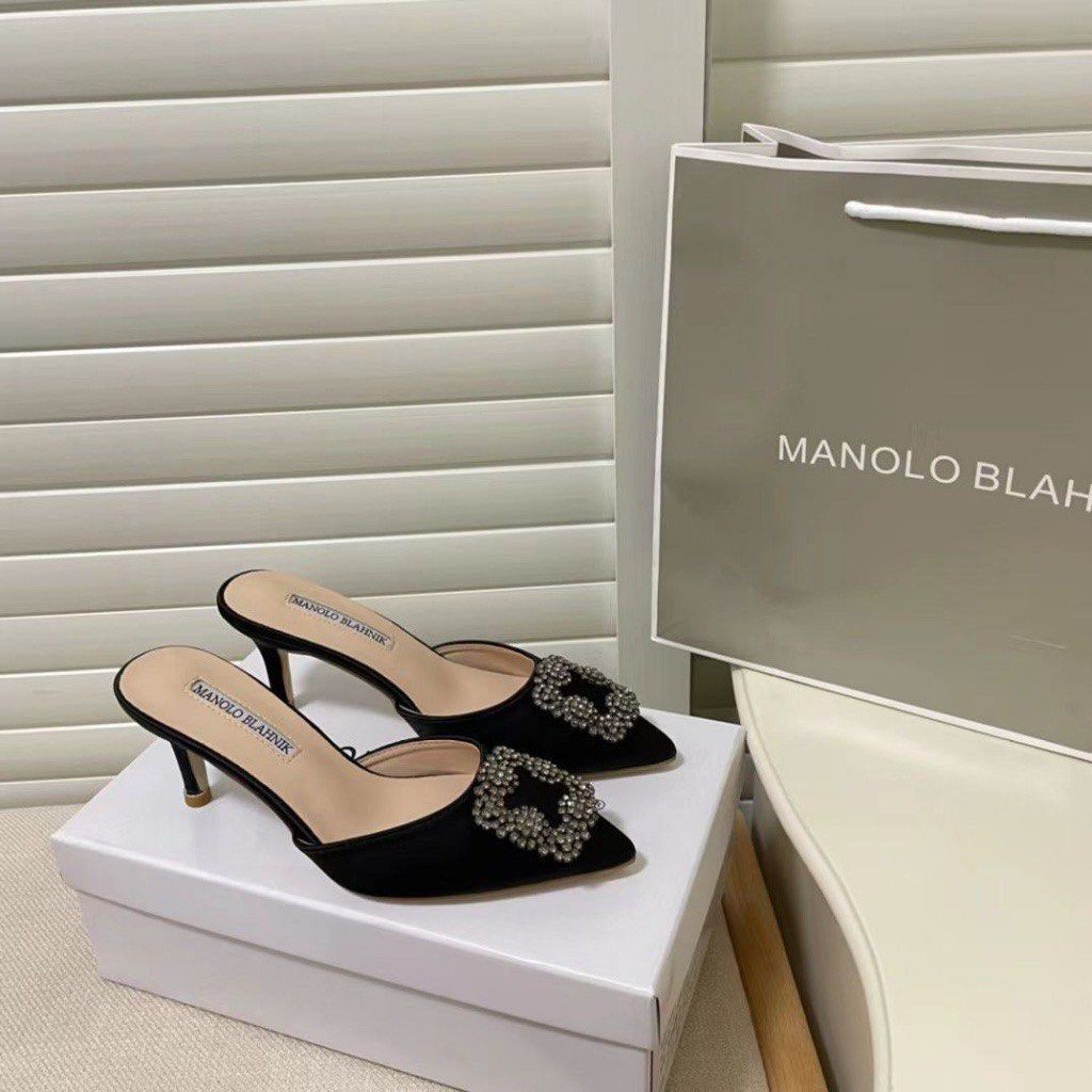 Manolo Blahnik Hangisimu embellished Jewel Buckle Mules, Women's