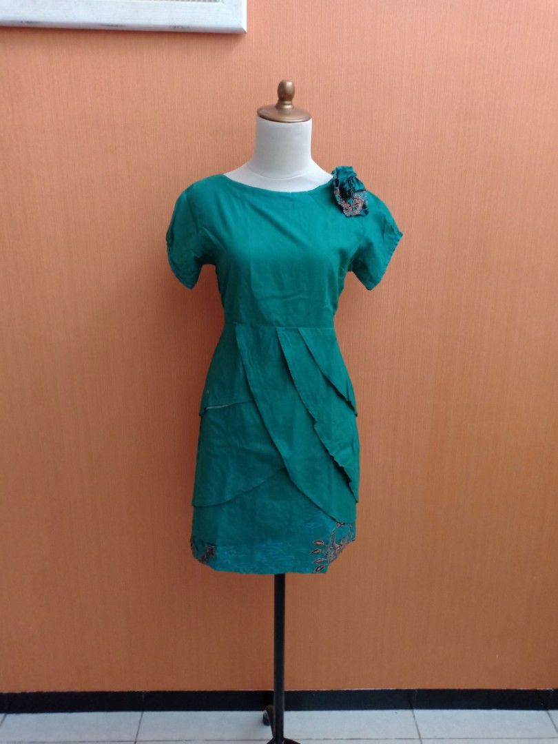 elliatt mini dress ELLIATT - Emmeline Square Neck Mini Dress