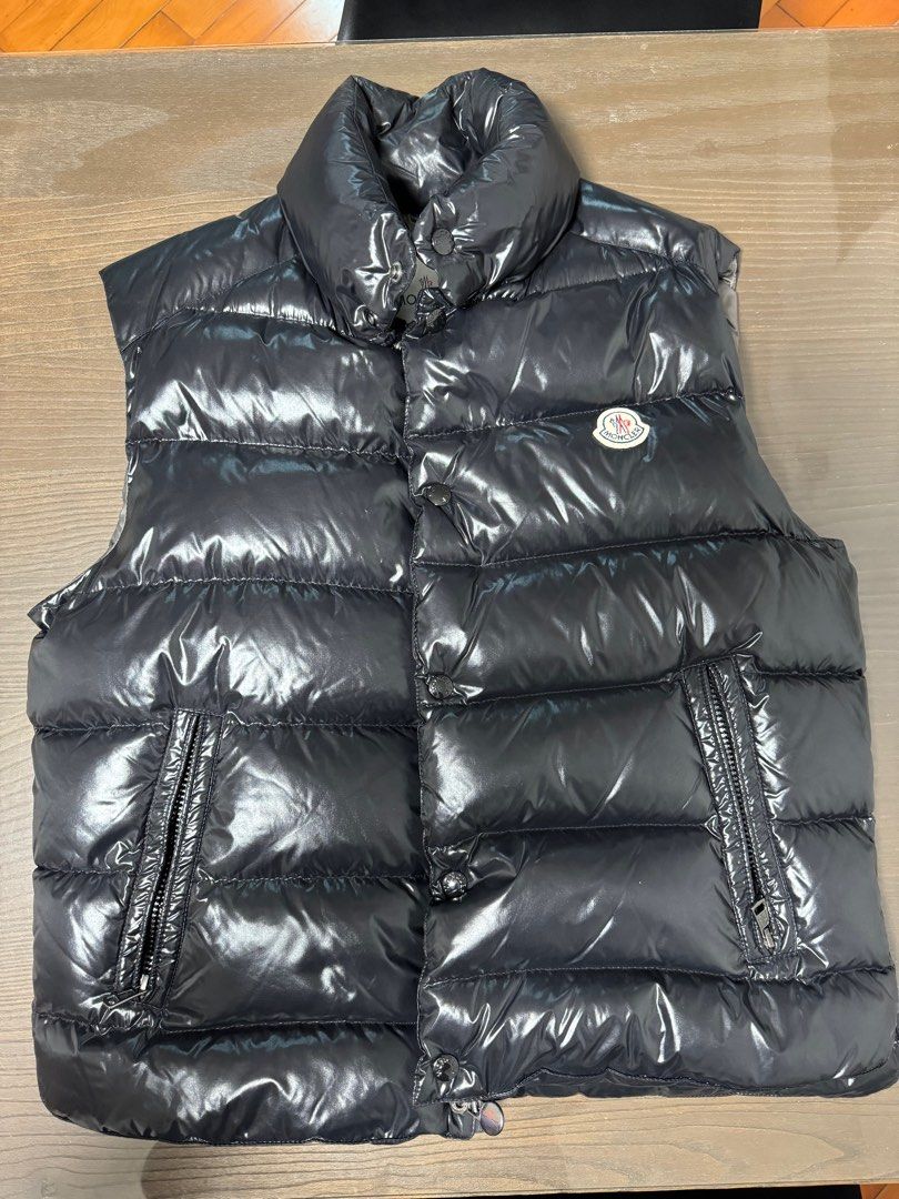 Moncler black down tib vest store