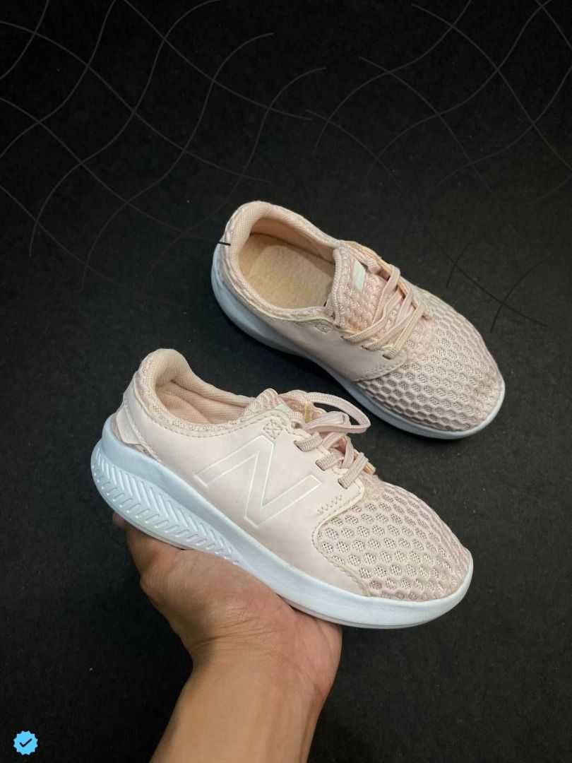 NEW BALANCE 2.0 FUEL Women s Fashion Footwear Sneakers on Carousell