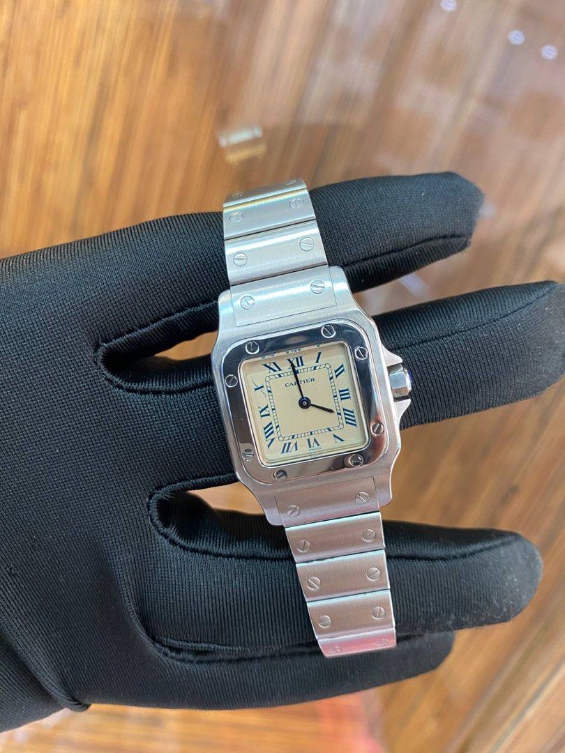 Cartier santos 2024 quartz watch
