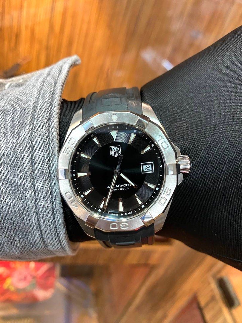 SOLD)(NEW YEAR SALE) TAG HEUER AQUARACER REF WAY1110 BLACK DIAL