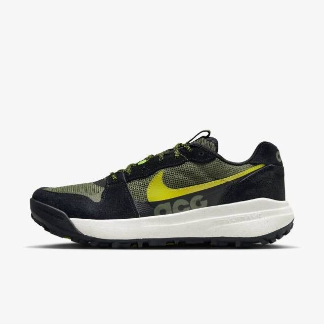 Nike ACG Lowcate UK8. 5 US9. 5 Men s Fashion Footwear Sneakers