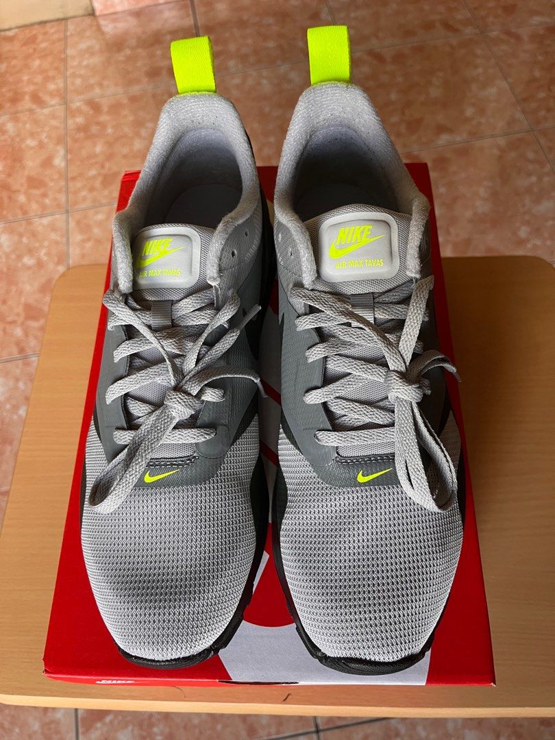 Nike air max tavas wolf top grey