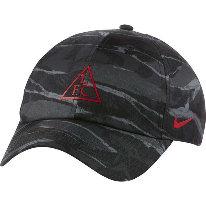 Nike Unisex AeroBill Featherlight Dri-FIT Adjustable Cap (White Black),  Men's Fashion, Watches & Accessories, Caps & Hats on Carousell