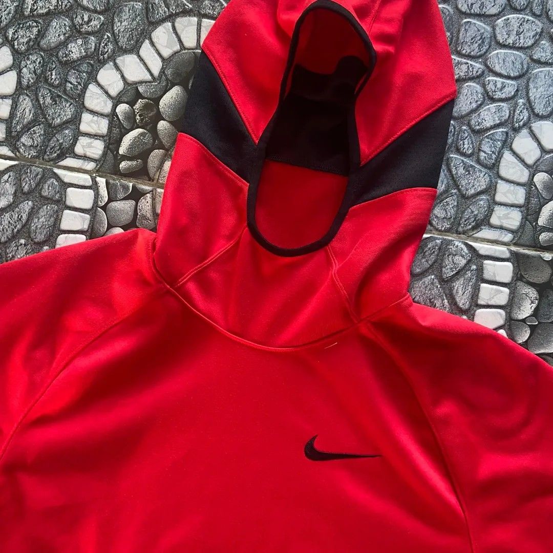 Nike spotlight hotsell hoodie short sleeve