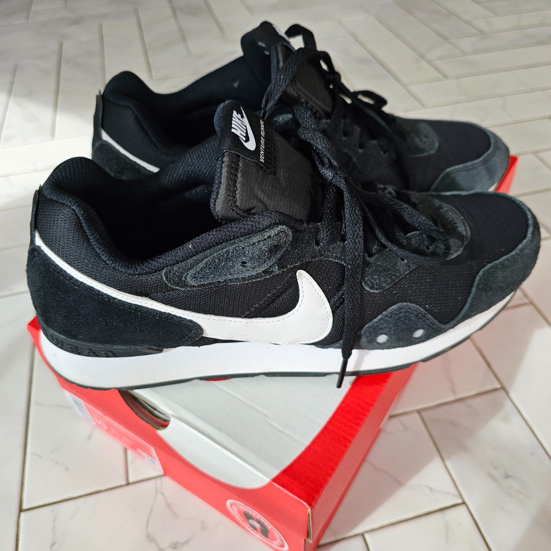 Nike runner venture online