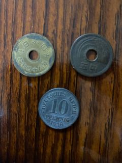 WATCHES AND OTHER COLLECTIBLES Collection item 3