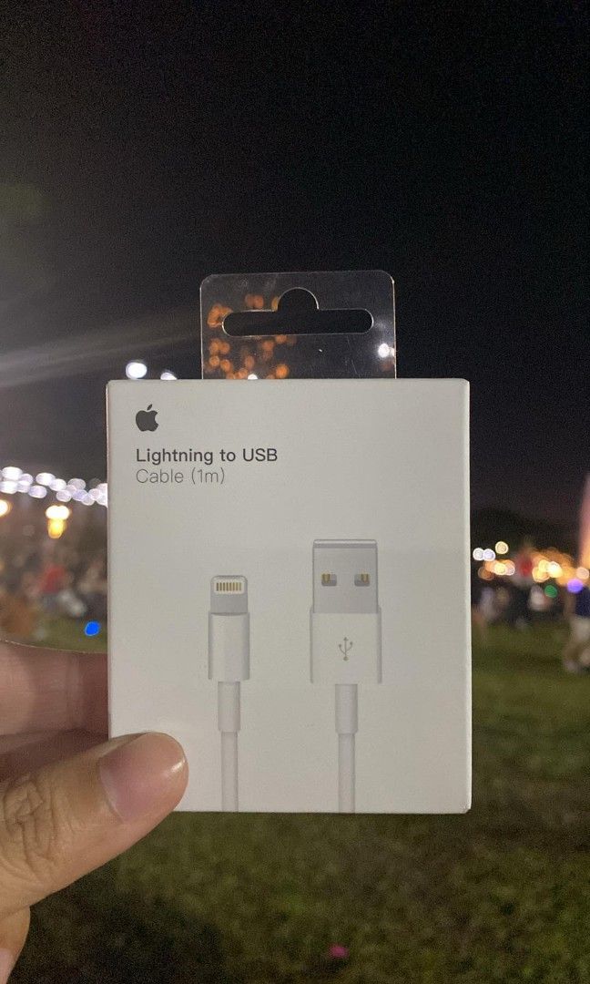 ORIGINAL IPHONE CHARGER USB TO LIGHTNING (Category: Chargers & Cables) located in Manila. Submitted by milasgadgetph (Listing ID 1275065557, Image 1). Description: ORIGINAL IPHONE FAST CHARGER (SET) CABLE AND ADAPTER BRANDNEW AND SEALED PRICE LIST🛒 *IPHONE CHARGER (SET)12/13/14 PRO MAX - 699 CABLE ONLY- ⚪ TYPE C TO C (1M)-550 ⚪ TYPE C TO C(2M)-650 ⚪ TYPE C TO LIGHTNING (1M)-450 ⚪ TYPE C TO LIGHTNING (2M)-550 *ADAPTER ONLY ⚪ ADAPTER 20W -550 ⚪EAR