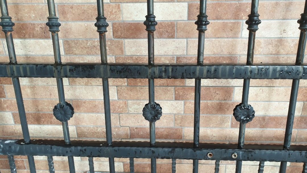 Pagar besi untuk depan rumah., Furniture & Home Living, Security