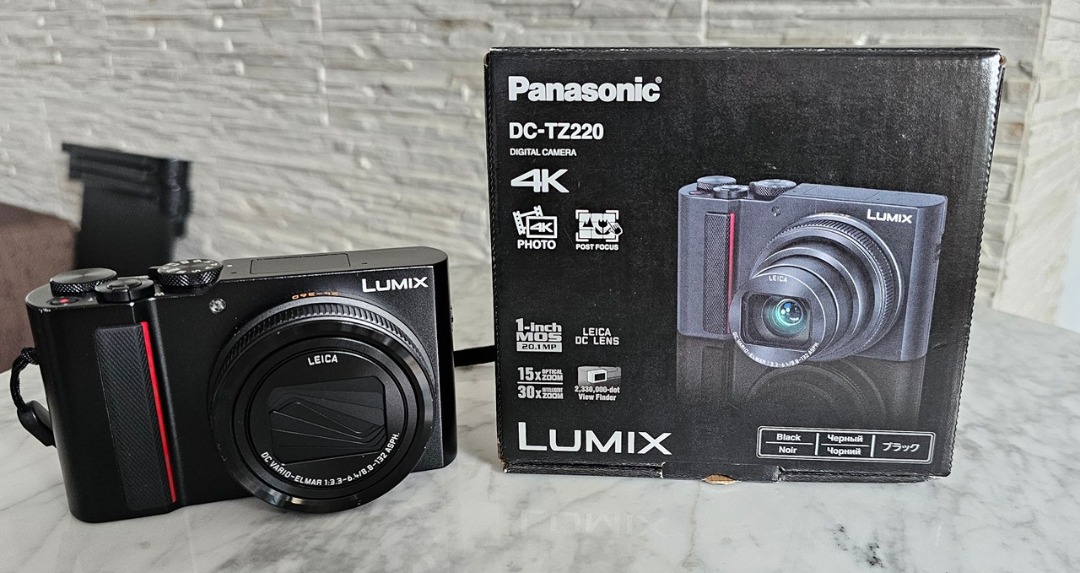 Panasonic Lumix DCTZ220, Photography, Cameras on Carousell
