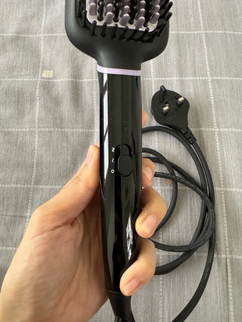 Philips electric 2025 hair straightening brush