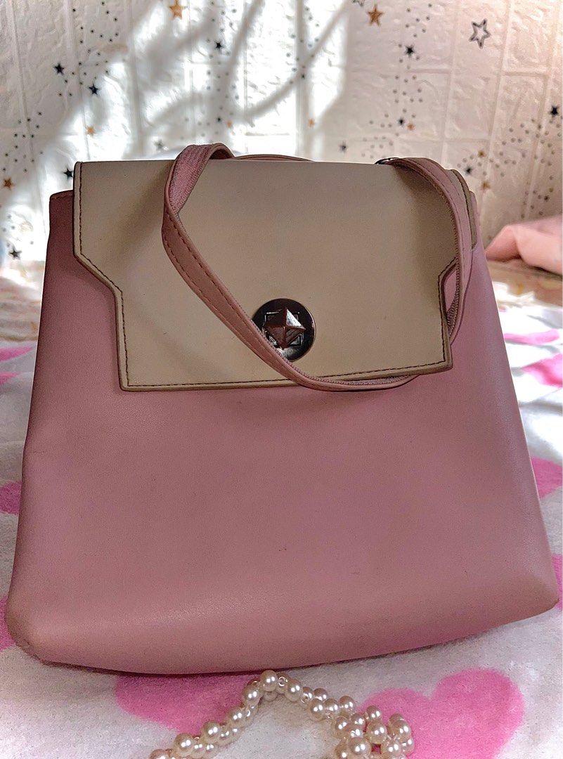 Miniso hotsell backpack pink