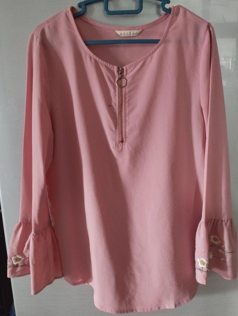 pink zip blouse
